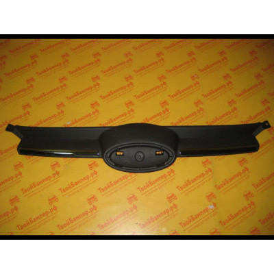 Решетка радиатора Ford Focus III 2011 Решетка радиатора Ford Focus III 2011